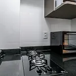 Apartamento Moderno Na Quadra Da Praia De Copacabana